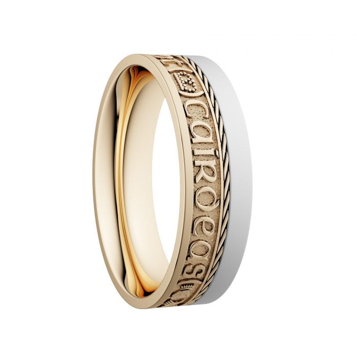 Grį Dilseacht Cairdeas Wedding Ring with White Gold Rail - Wide